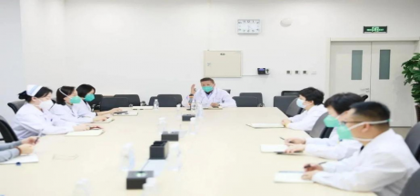 人民醫(yī)院為人民，市二院舉全院之力保障醫(yī)療救治，牢守生命防線！